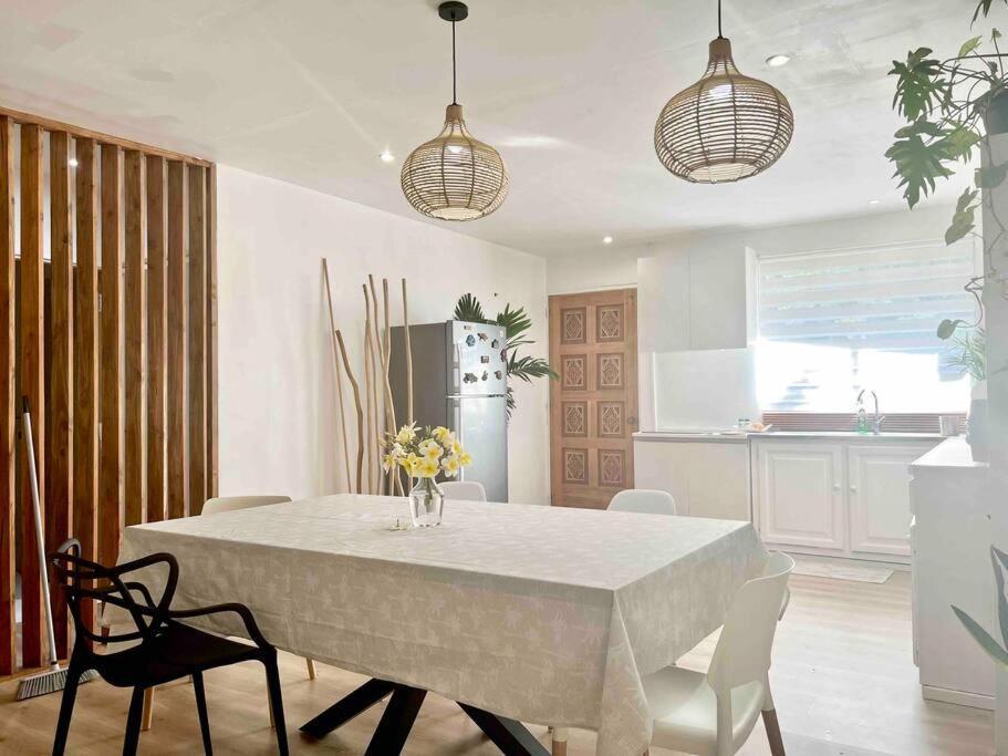 Heitiare Lodge Paea Екстериор снимка
